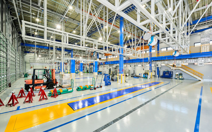 トラック整備　東海工場